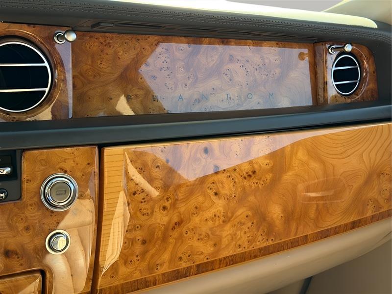Rolls-Royce Phantom Sedan 2006