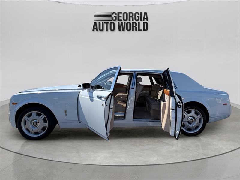 Rolls-Royce Phantom Sedan 2006