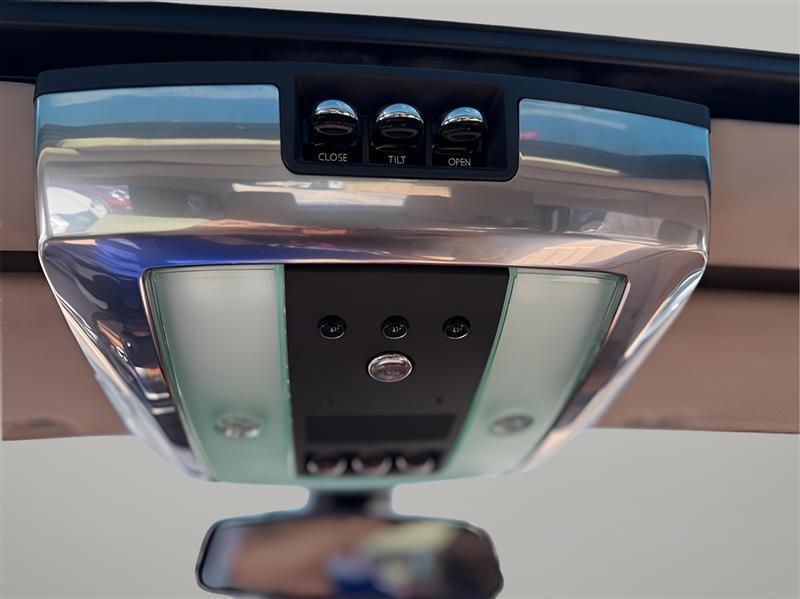 Rolls-Royce Phantom Sedan 2006
