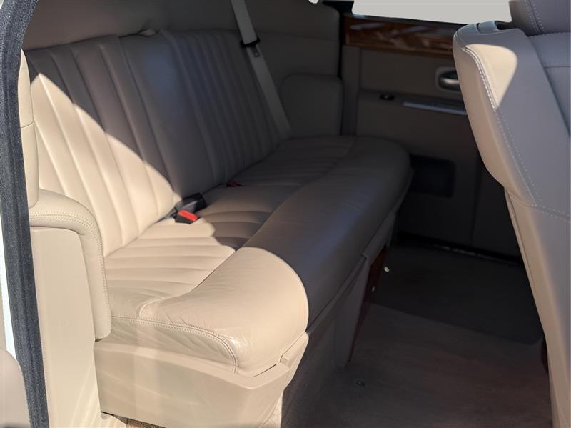 Rolls-Royce Phantom Sedan 2006