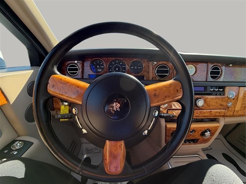 Rolls-Royce Phantom Sedan 2006