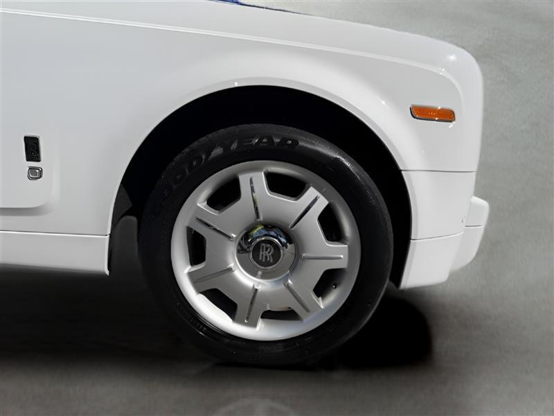 Rolls-Royce Phantom Sedan 2006