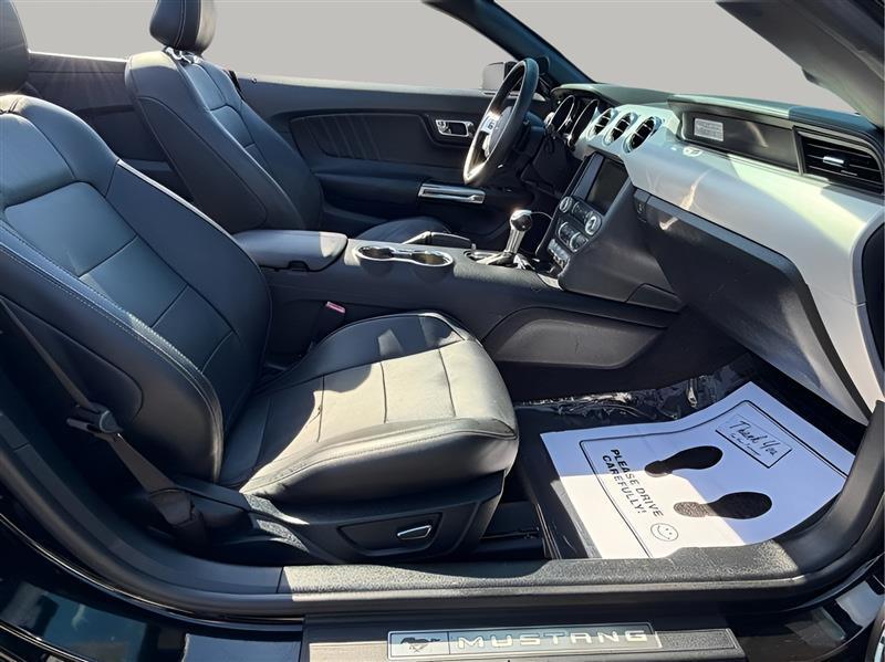 Ford Mustang GT Premium 2D Convertible 2015