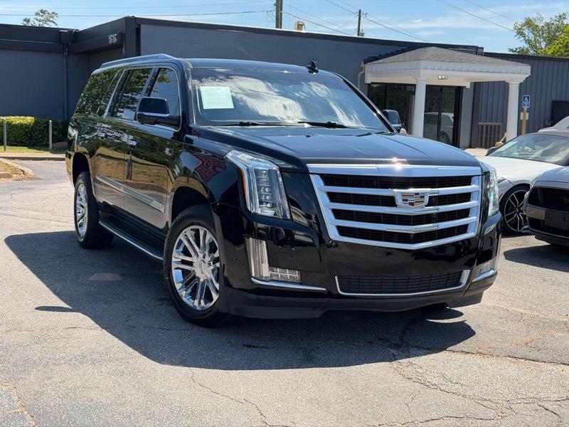 Cadillac Escalade ESV 4D SUV RWD 2018