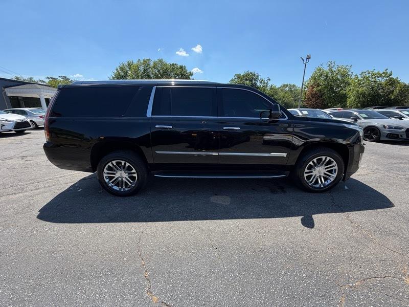 Cadillac Escalade ESV 4D SUV RWD 2018