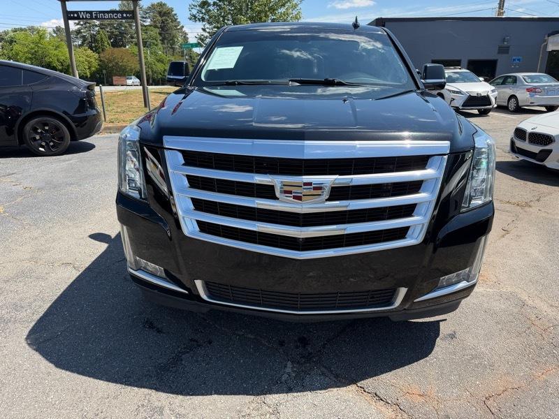 Cadillac Escalade ESV 4D SUV RWD 2018