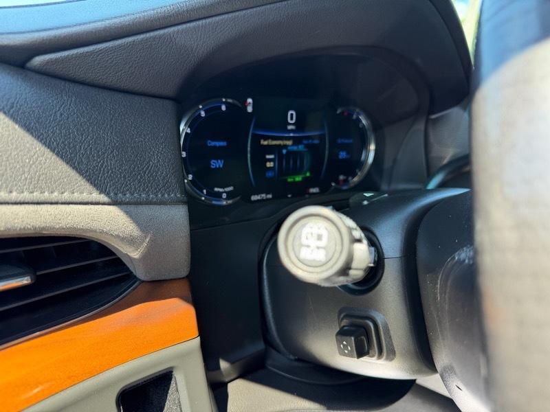 Cadillac Escalade ESV 4D SUV RWD 2018