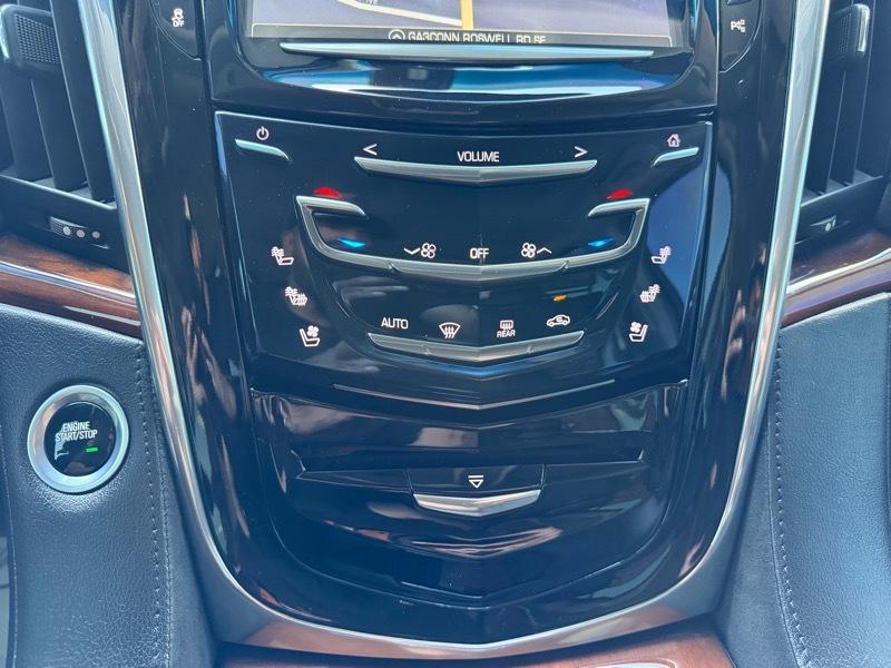 Cadillac Escalade ESV 4D SUV RWD 2018