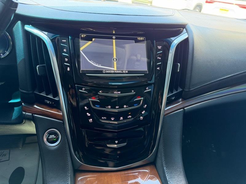Cadillac Escalade ESV 4D SUV RWD 2018