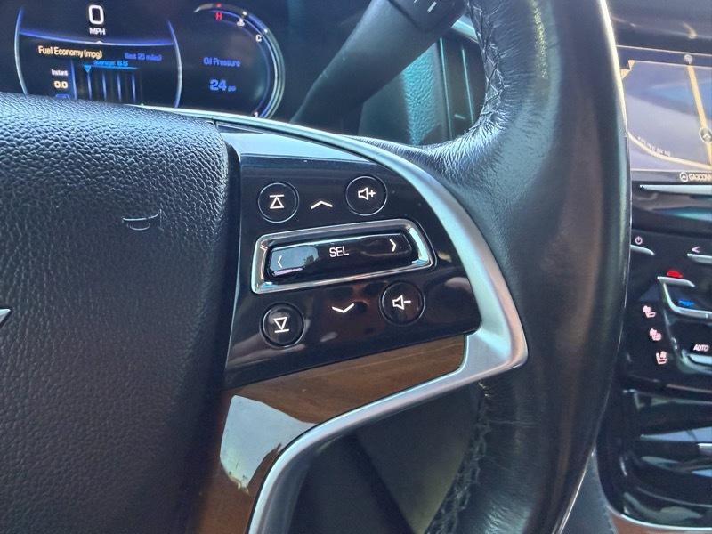 Cadillac Escalade ESV 4D SUV RWD 2018