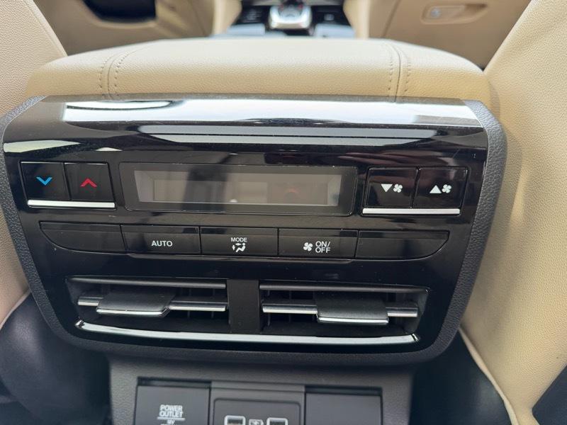 Acura MDX SH-AWD 7-Passenger 2023