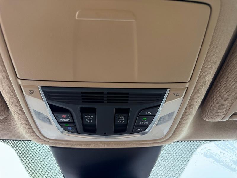Acura MDX SH-AWD 7-Passenger 2023
