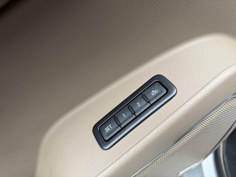 Chevrolet Suburban LT 2WD 2018
