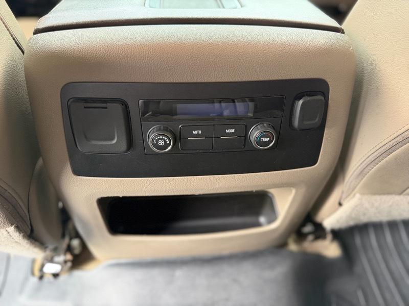 Chevrolet Suburban LT 2WD 2018