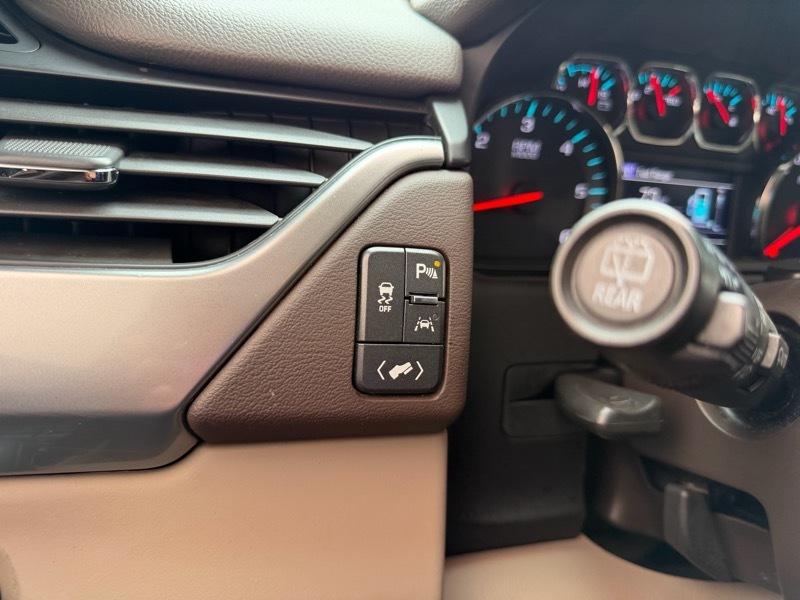 Chevrolet Suburban LT 2WD 2018