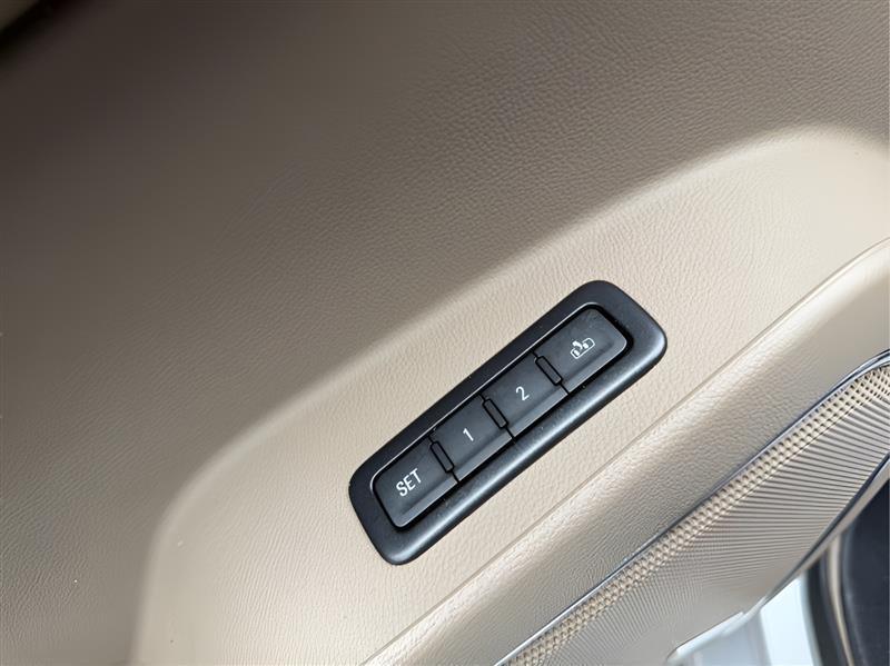 Chevrolet Suburban LT 2WD 2018