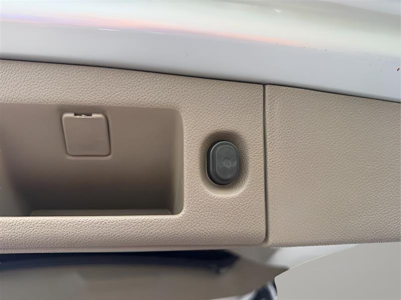 Chevrolet Suburban LT 2WD 2018