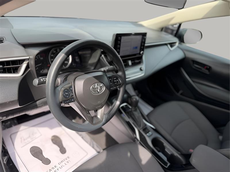 Toyota Corolla LE 2022