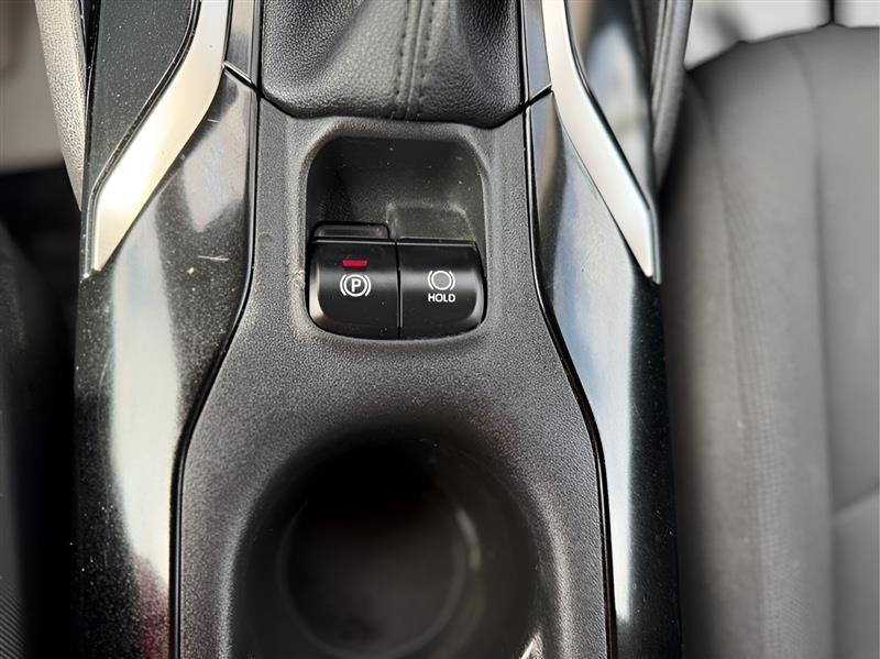 Toyota Corolla LE 2022