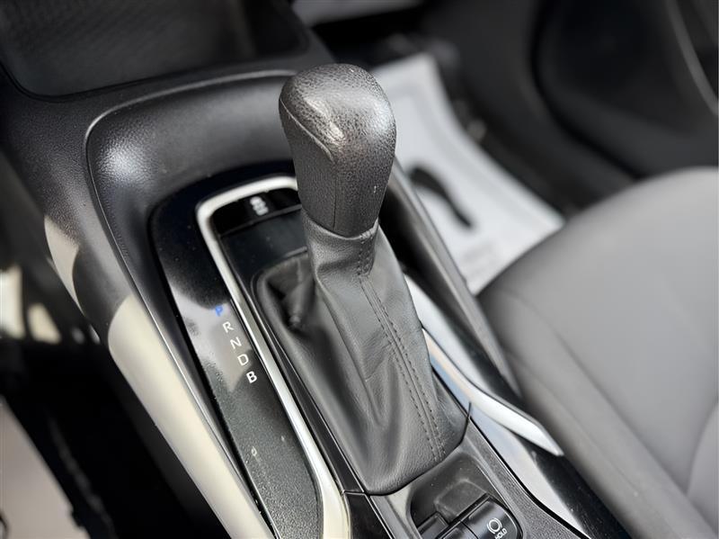 Toyota Corolla LE 2022