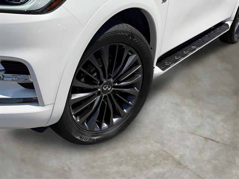 Infiniti QX80 LUXE 2020
