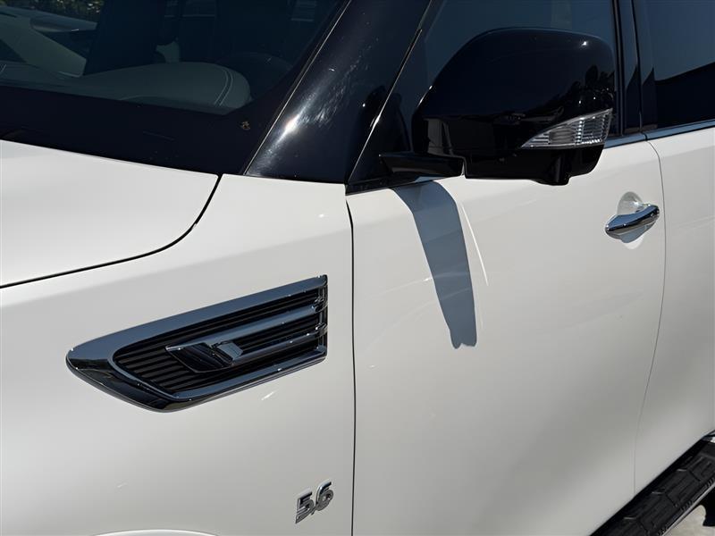 Infiniti QX80 LUXE 2020