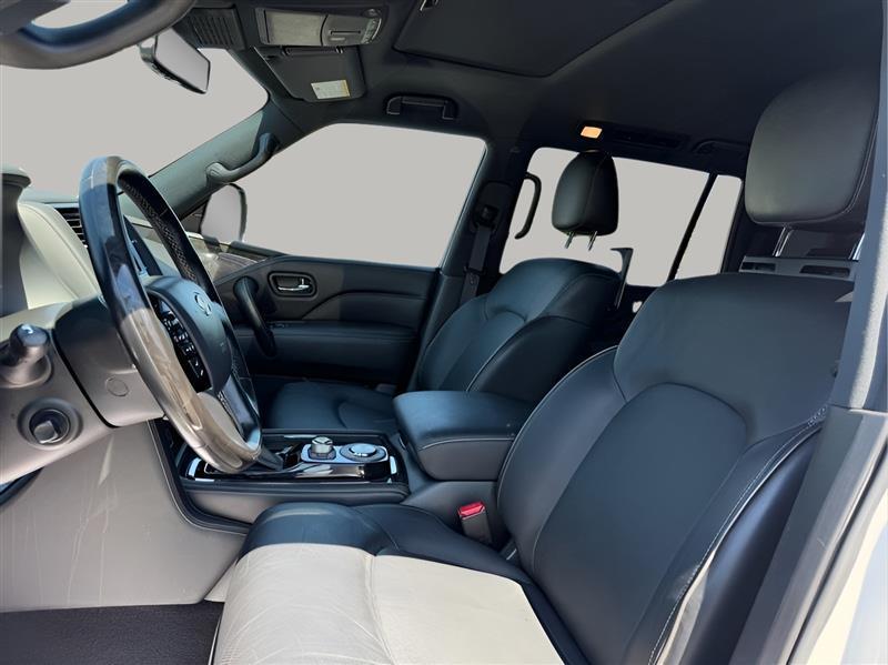 Infiniti QX80 LUXE 2020