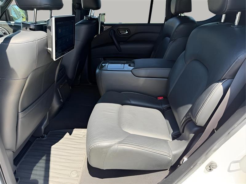 Infiniti QX80 LUXE 2020