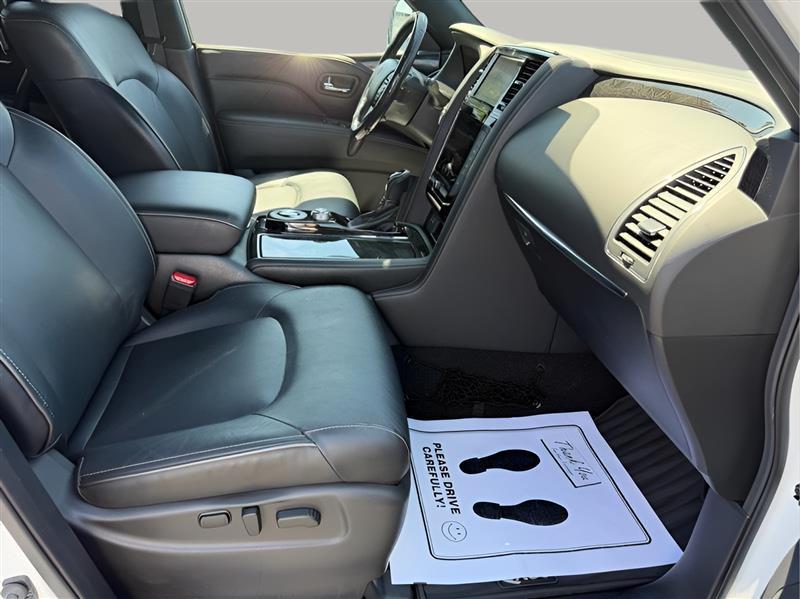 Infiniti QX80 LUXE 2020