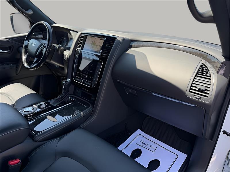 Infiniti QX80 LUXE 2020