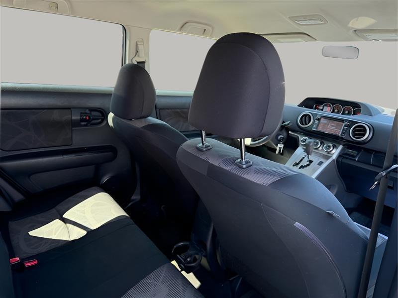 Scion xB 5dr Wgn Auto (Natl) 2014