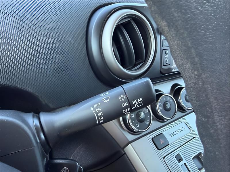 Scion xB 5dr Wgn Auto (Natl) 2014