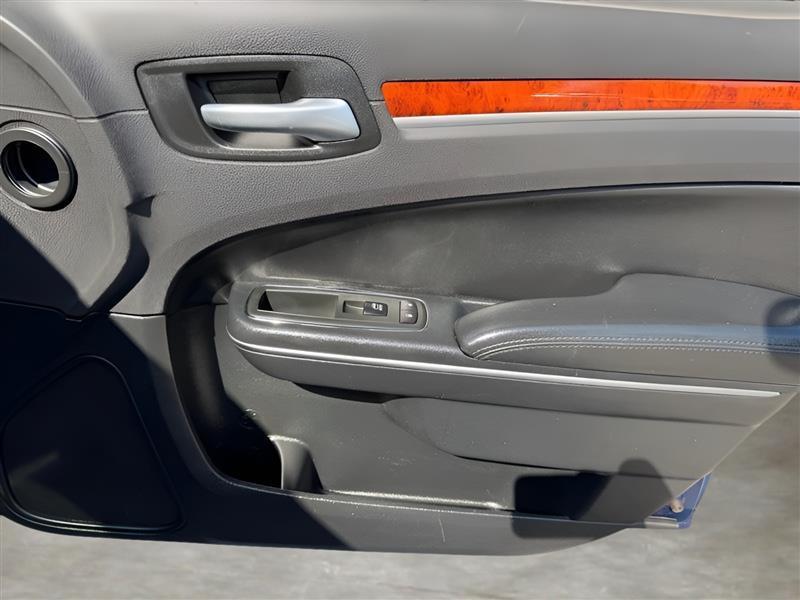 Chrysler 300 RWD 2014