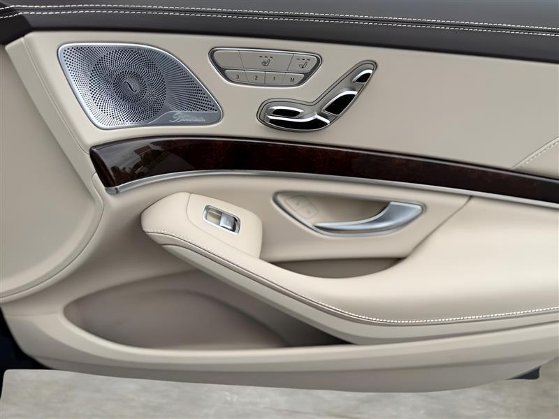 Mercedes-Benz S-Class S560 4MATIC 2019