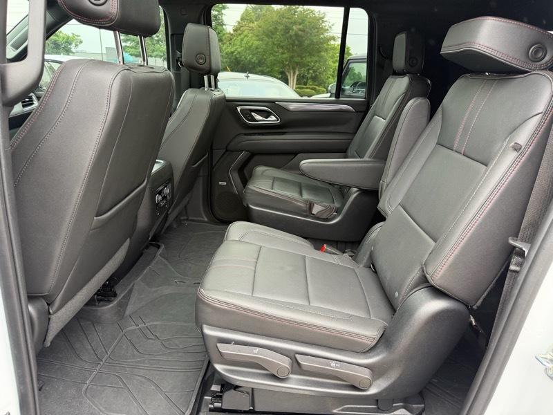 Chevrolet Suburban RST 2023
