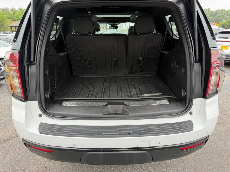Chevrolet Suburban RST 2023