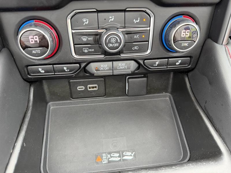 Chevrolet Suburban RST 2023