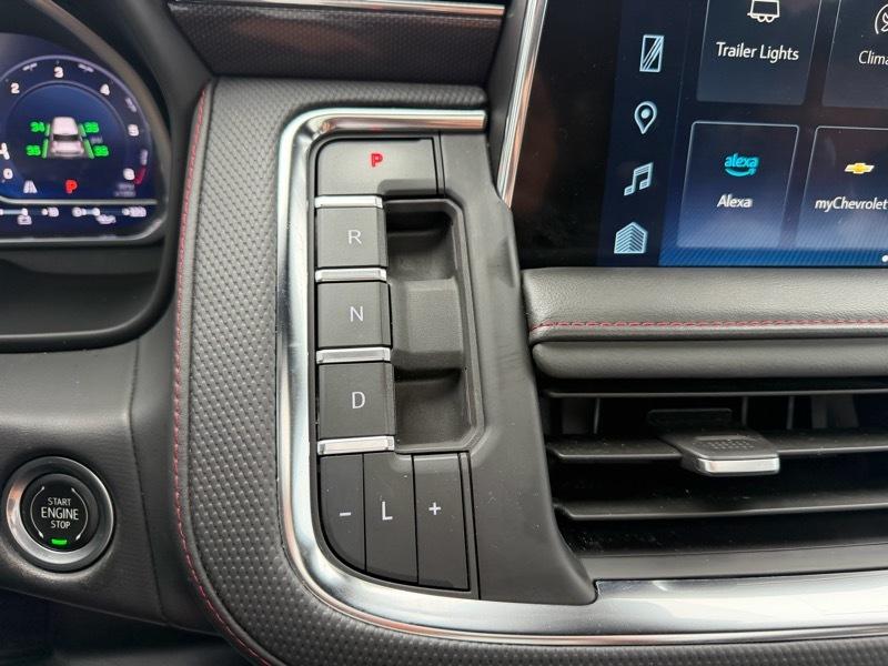 Chevrolet Suburban RST 2023