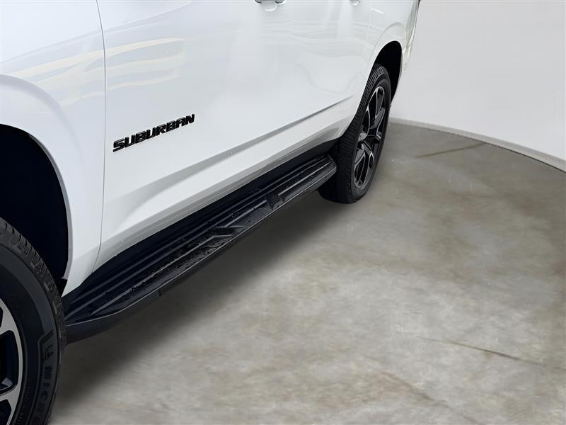 Chevrolet Suburban RST 2023