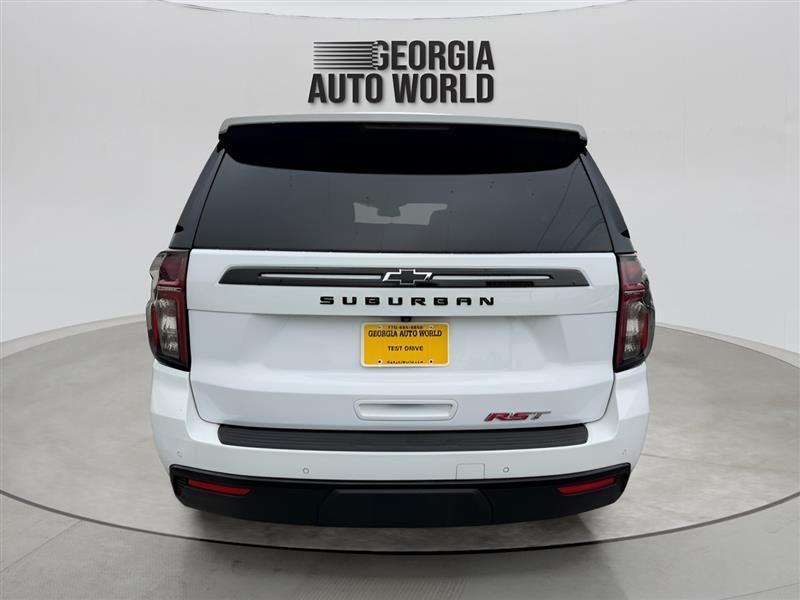 Chevrolet Suburban RST 2023