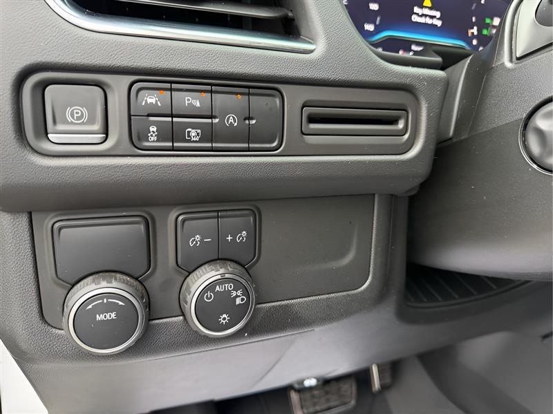 Chevrolet Suburban RST 2023
