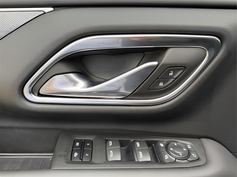 Chevrolet Suburban RST 2023