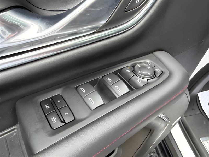 Chevrolet Suburban RST 2023