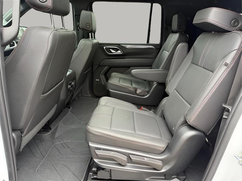 Chevrolet Suburban RST 2023