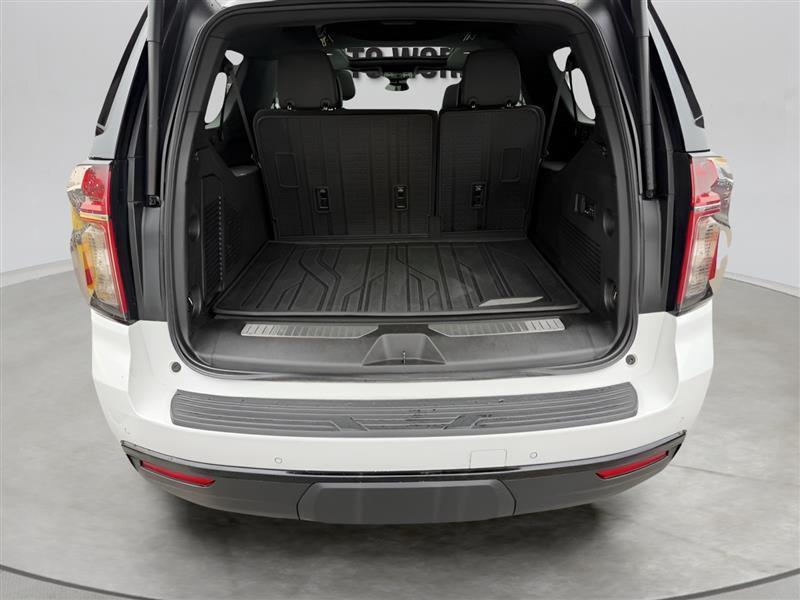 Chevrolet Suburban RST 2023