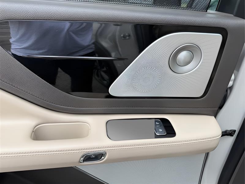 Lincoln Aviator Reserve AWD 2020