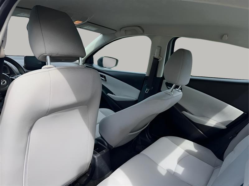 Toyota Yaris 4dr Sdn Auto 2020