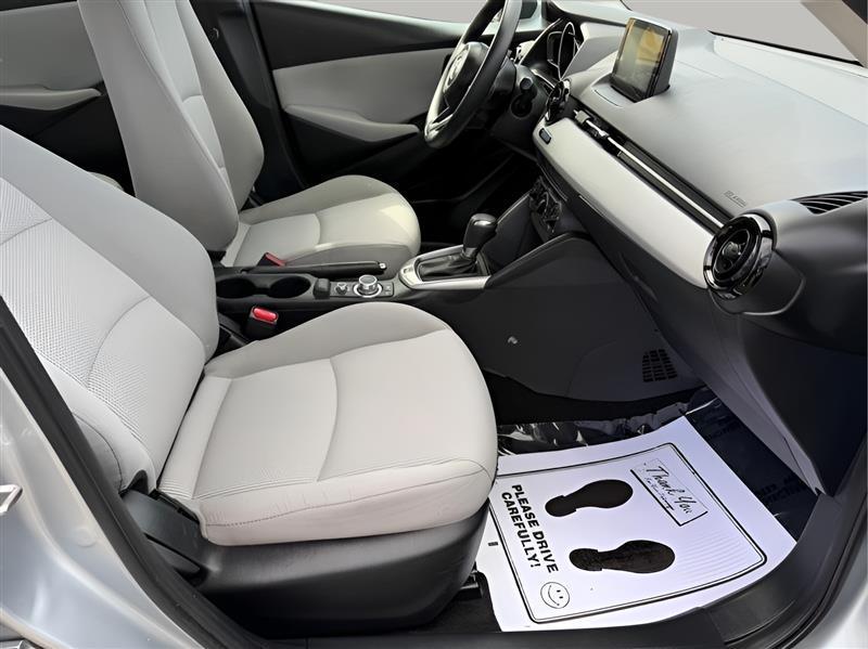 Toyota Yaris 4dr Sdn Auto 2020
