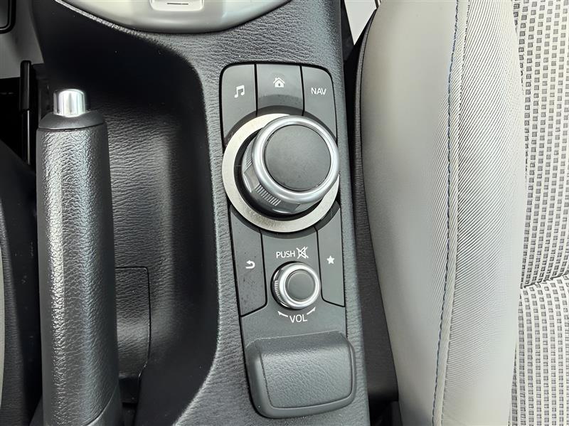 Toyota Yaris 4dr Sdn Auto 2020