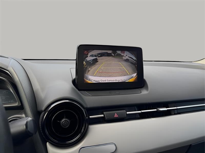 Toyota Yaris 4dr Sdn Auto 2020